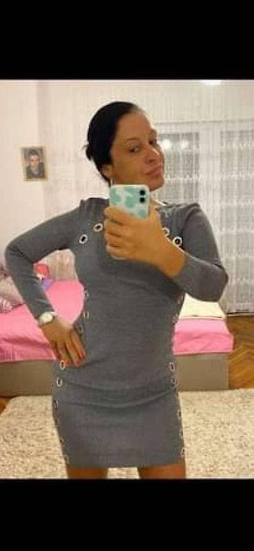 Potpuno nova haljina vel. obelezena M/L. Narucena preko neta na sajtu at lalafo.rs Potpuno nova haljina vel. obelezena M/L. Narucena preko neta na sajtu