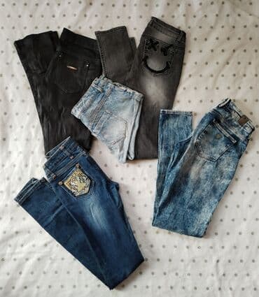 Lot farmerke plus sorc crne voskirane veličina xs plave prosarane at lalafo.rs Lot farmerke plus sorc crne voskirane veličina xs plave prosarane