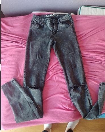 pantalone butiku ali: 3 pari farmerica, XS velicina na lalafo.rs — 3 pantalone butiku ali: 3 pari farmerica, XS velicina — 3