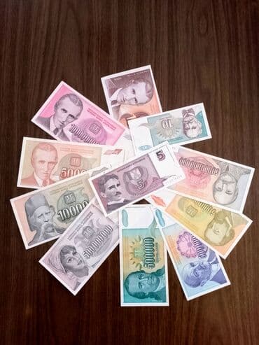 Komplet od 11 novčanica UNC kvaliteta. Cena je za na lalafo.rs Komplet od 11 novčanica UNC kvaliteta. Cena je za