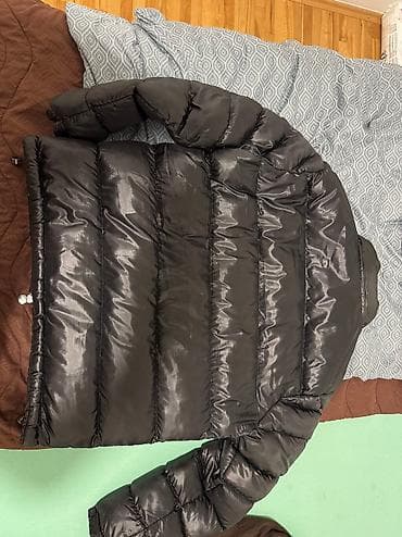 Moncler jakna 3XL velicina
Kao nova na lalafo.rs — 3 Moncler jakna 3XL velicina
Kao nova — 3