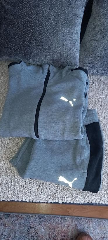 Original Puma trenerka u dobrom stanju,veličine 164.Stanje trenerke se na lalafo.rs — 1 Original Puma trenerka u dobrom stanju,veličine 164.Stanje trenerke se — 1