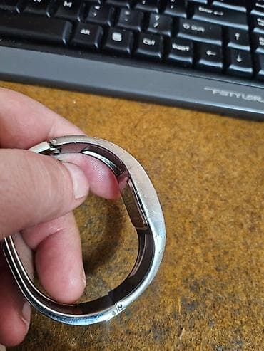 Pocket watches: Metalni ženski ručni sat – narukvica, kvadratno kućište Sat je potpuno at lalafo.rs — 3 Pocket watches: Metalni ženski ručni sat – narukvica, kvadratno kućište Sat je potpuno — 3