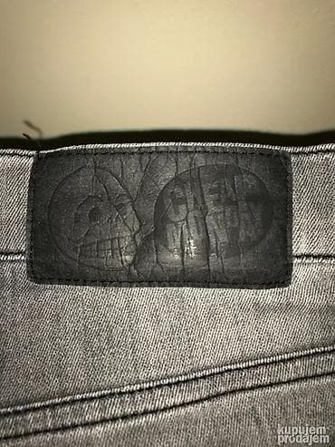 Original CHEAP MONDAY farmerice 33 98% cotton 2% elastin Polustruk na lalafo.rs — 1 Original CHEAP MONDAY farmerice 33 98% cotton 2% elastin Polustruk — 1