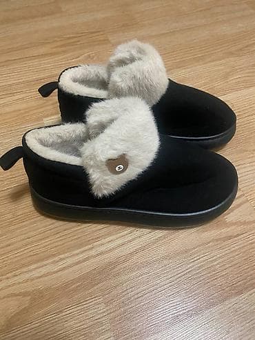 Ugg obuća 42, bоја - Crna na lalafo.rs — 4 Ugg obuća 42, bоја - Crna — 4