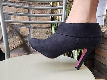 Plisana cipele br 40
Super ocuvane na lalafo.rs — 4 Plisana cipele br 40
Super ocuvane — 4