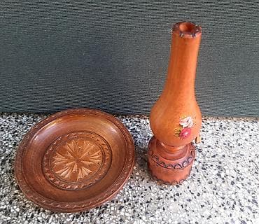 Antiques: Drveni tanjir i petrolej lampa Suveniri Drvena petrolej lampa i drveni at lalafo.rs — 6 Antiques: Drveni tanjir i petrolej lampa Suveniri Drvena petrolej lampa i drveni — 6