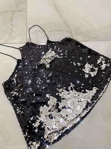 Topshow šljokičasti top na tanke bretele - Model: ženski top sa na lalafo.rs — 1 Topshow šljokičasti top na tanke bretele - Model: ženski top sa — 1