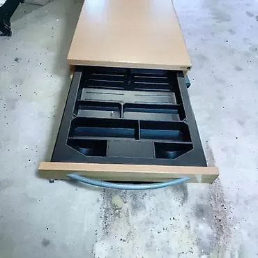 Furniture: Fiokari, komode, plakari, ormari i stolovi za kancelariju Kvalitetan at lalafo.rs — 9 Furniture: Fiokari, komode, plakari, ormari i stolovi za kancelariju Kvalitetan — 9