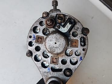 Alternator Lada 2101,2102,2103,2106,2105,2107 Riva, Lada 2121 Niva 1.6 at lalafo.rs — 9 Alternator Lada 2101,2102,2103,2106,2105,2107 Riva, Lada 2121 Niva 1.6 — 9