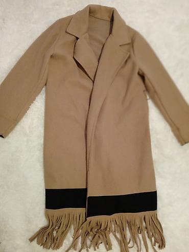 Ženski kaput sa resama( L,XL) - Model: dugi, ravnog kroja, bez na lalafo.rs — 1 Ženski kaput sa resama( L,XL) - Model: dugi, ravnog kroja, bez — 1