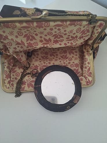 Torbica u vintage stilu, kupljena u vulkanu, kao nova, samo je at lalafo.rs — 3 Torbica u vintage stilu, kupljena u vulkanu, kao nova, samo je — 3