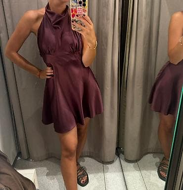 Saten haljina u boji bordo/šljive - Kroj: mini dužina, A-kroj sa na lalafo.rs — 2 Saten haljina u boji bordo/šljive - Kroj: mini dužina, A-kroj sa — 2