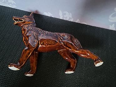 Sport & Hobby: Figura nova glazirana iz 70ih. Figura,perfektna,sve na njoj at lalafo.rs — 7 Sport & Hobby: Figura nova glazirana iz 70ih. Figura,perfektna,sve na njoj — 7