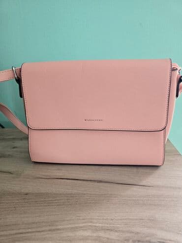 Elegant purse, Material: Faux leather at lalafo.rs Elegant purse, Material: Faux leather