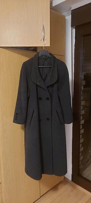 kozna jakna sa: Kaput tamno sivi moher vuna M L raritet Kaput je raritet, kao sto se na lalafo.rs — 1 kozna jakna sa: Kaput tamno sivi moher vuna M L raritet Kaput je raritet, kao sto se — 1