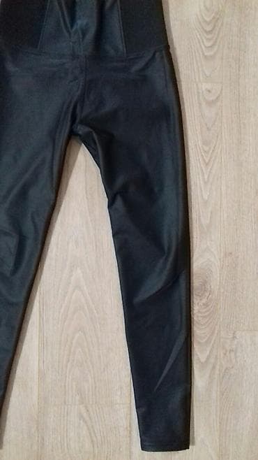 Kozne helankekao nove.
Veličina S/M
Cena 700din na lalafo.rs — 3 Kozne helankekao nove.
Veličina S/M
Cena 700din — 3