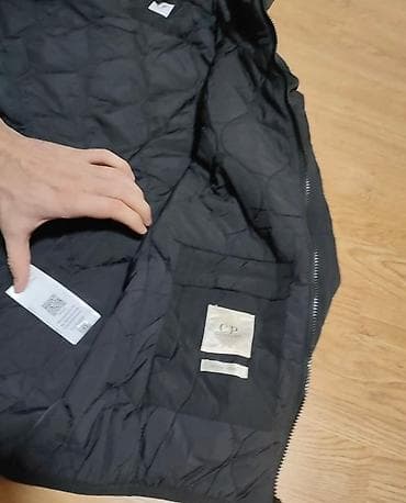 Muška softshell jakna sa ugrađenim naočarima u kapuljači (C.P. Company na lalafo.rs — 4 Muška softshell jakna sa ugrađenim naočarima u kapuljači (C.P. Company — 4
