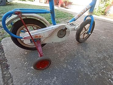 Dečije bicikla sa slike,u voznom stanju,sa pomoćnim točkićima, za na lalafo.rs — 2 Dečije bicikla sa slike,u voznom stanju,sa pomoćnim točkićima, za — 2
