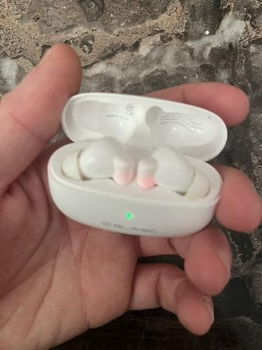 dve suknje po: Bežične TWS slušalice BLAVEC + silikon futrola “Stitch” - Model at lalafo.rs — 2 dve suknje po: Bežične TWS slušalice BLAVEC + silikon futrola “Stitch” - Model — 2