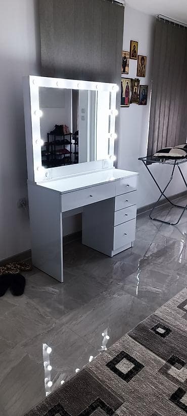 Ogledalo za sminkanje sa stolom Dimenzije 163x100x45 cm. Novo, izrada na lalafo.rs — 4 Ogledalo za sminkanje sa stolom Dimenzije 163x100x45 cm. Novo, izrada — 4