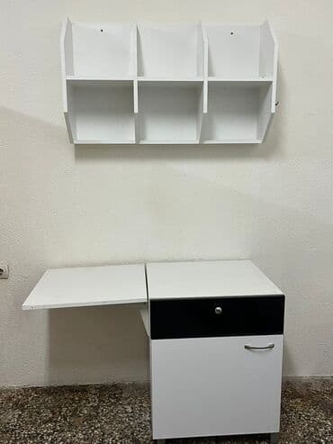 Set frizerskog/kozmetičkog salona – radni pultovi, ogledala i zidne na lalafo.rs Set frizerskog/kozmetičkog salona – radni pultovi, ogledala i zidne