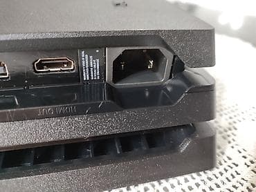 50 gratis igrica-Sony PlayStation 4 Pro konzola + 2x DualShock 4 + 50 na lalafo.rs — 5 50 gratis igrica-Sony PlayStation 4 Pro konzola + 2x DualShock 4 + 50 — 5