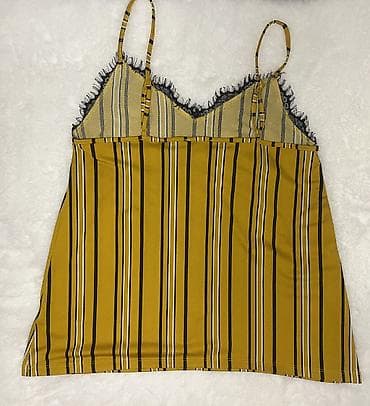 Žuta majica na pruge sa crnom čipkom - Model: slip/komi top na tanke na lalafo.rs — 2 Žuta majica na pruge sa crnom čipkom - Model: slip/komi top na tanke — 2