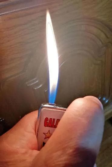 Pljosnati upaljač GALATASARAY 1905 I8x5cm!. Ispravan. Prelep upaljač na lalafo.rs — 9 Pljosnati upaljač GALATASARAY 1905 I8x5cm!. Ispravan. Prelep upaljač — 9