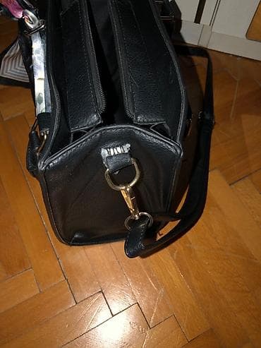 Ženska torba + novčanik Prodajem žensku torbu i novčanik Novčanik je u na lalafo.rs — 5 Ženska torba + novčanik Prodajem žensku torbu i novčanik Novčanik je u — 5