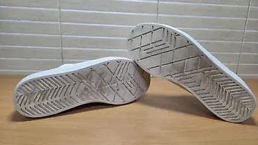 Calvin Klein Jeans (br.39) patike su u dobrom stanju kao što se vidi i at lalafo.rs — 2 Calvin Klein Jeans (br.39) patike su u dobrom stanju kao što se vidi i — 2