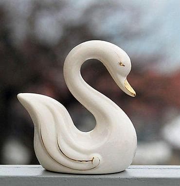 LABUD porcelanska figura. Vintage figura LABUDA. Beli PORCELAN sa na lalafo.rs — 3 LABUD porcelanska figura. Vintage figura LABUDA. Beli PORCELAN sa — 3
