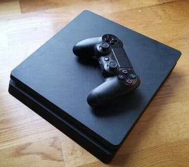 Sony playstation 4 slim 500gb.Ide sa 2 dzojstika original i svim at lalafo.rs Sony playstation 4 slim 500gb.Ide sa 2 dzojstika original i svim
