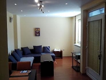 Odlična lokacija u dobroj zgradi. Prelep duplex sa dva kupatila na lalafo.rs Odlična lokacija u dobroj zgradi. Prelep duplex sa dva kupatila