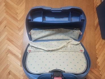 pantalone butiku ali: Izuzetno kvalitetan "SAMSONITE" neseser sa dosta pregrada. Spoljašnost na lalafo.rs — 7 pantalone butiku ali: Izuzetno kvalitetan "SAMSONITE" neseser sa dosta pregrada. Spoljašnost — 7