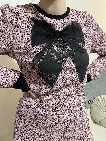 Roze tunika sa dugim rukavima i printom. Ps fashion vel 38. Bez at lalafo.rs — 2 Roze tunika sa dugim rukavima i printom. Ps fashion vel 38. Bez — 2