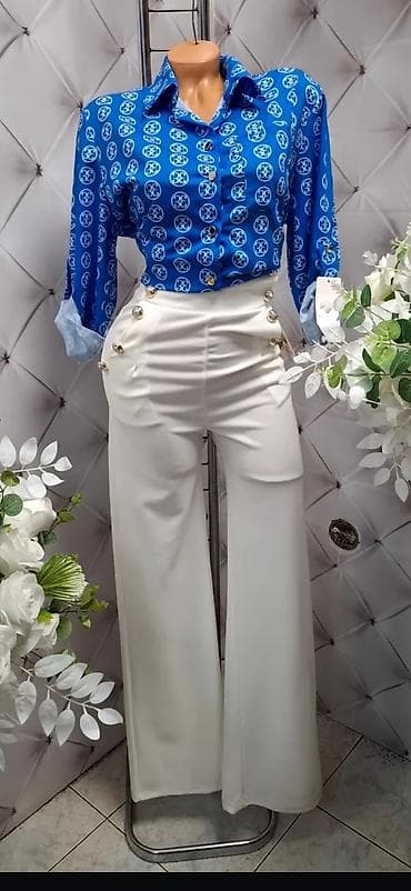 pantalone gina benotti: Pantalone 2200
kosulja 1800 na lalafo.rs — 1 pantalone gina benotti: Pantalone 2200
kosulja 1800 — 1