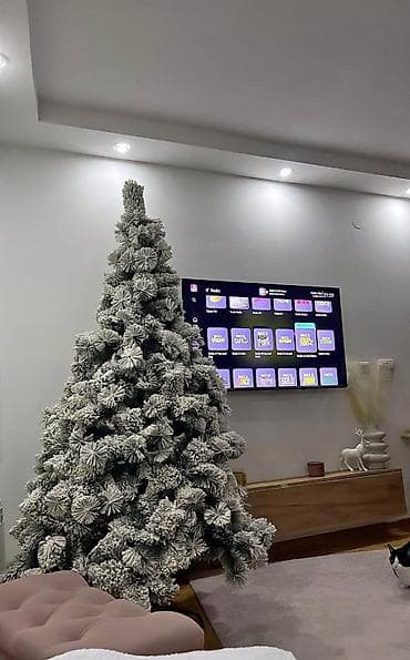 Velika veštačka jelka – “pahuljasta”/prekrivena snegom - Tip na lalafo.rs — 1 Velika veštačka jelka – “pahuljasta”/prekrivena snegom - Tip — 1