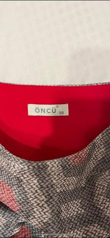 Potpuno nova predivna haljina, slikuta samo etiketa jer sam mislila da at lalafo.rs — 6 Potpuno nova predivna haljina, slikuta samo etiketa jer sam mislila da — 6