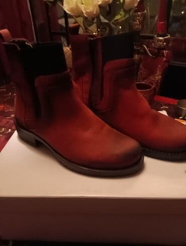 Gležnjače, 37 na lalafo.rs Gležnjače, 37