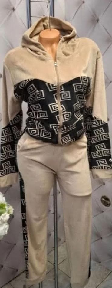 Cena 2250 dinara M/L Blago futrovane na lalafo.rs — 1 Cena 2250 dinara M/L Blago futrovane — 1