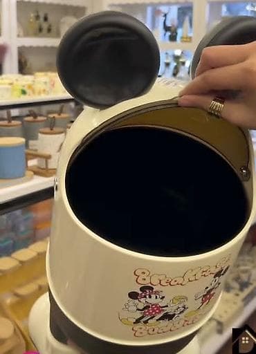 Idealan model kante za dečiju sobu. Okvirne dimenzije Visina: 44 cm na lalafo.rs — 2 Idealan model kante za dečiju sobu. Okvirne dimenzije Visina: 44 cm — 2