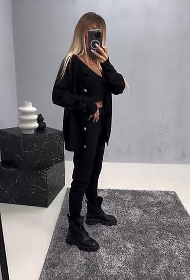 💥Ženski trodelni set – top, kardigan i pantalone .
2400 din cena seta na lalafo.rs — 7 💥Ženski trodelni set – top, kardigan i pantalone .
2400 din cena seta — 7