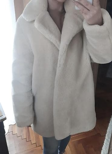 Masivna bunda izuzetno topla i bogata krznom. Veličina M na lalafo.rs — 3 Masivna bunda izuzetno topla i bogata krznom. Veličina M — 3