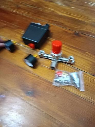 Komplet sklopke za kompresor Imamo monofaznu 4300 din i trofaznu 5300 na lalafo.rs — 1 Komplet sklopke za kompresor Imamo monofaznu 4300 din i trofaznu 5300 — 1