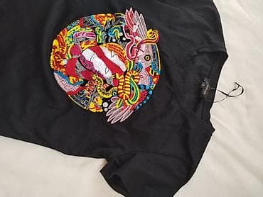 Original versace majica crna sa čvrstim vezom loga brenda u velicini s na lalafo.rs — 1 Original versace majica crna sa čvrstim vezom loga brenda u velicini s — 1