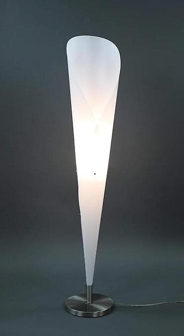 Antique Decor: Podna lampa Tulip – bela, EU utikač, 1x E27 - Dizajn inspirisan at lalafo.rs — 10 Antique Decor: Podna lampa Tulip – bela, EU utikač, 1x E27 - Dizajn inspirisan — 10