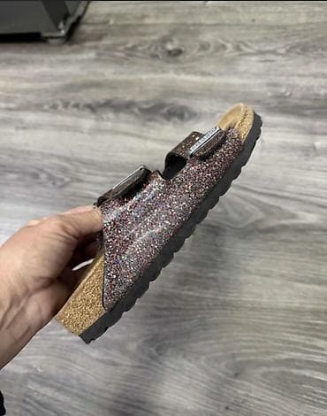 Ugg boots: Birkenstock preudobne dečije papuče poznatog i skupog brenda, lepo at lalafo.rs — 2 Ugg boots: Birkenstock preudobne dečije papuče poznatog i skupog brenda, lepo — 2
