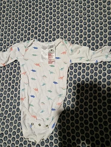 Cena-moze dogovorDečiji džemper-jaknica sa rajsferšlusom - Brend na lalafo.rs — 5 Cena-moze dogovorDečiji džemper-jaknica sa rajsferšlusom - Brend — 5