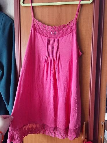 Polovna majica na bretele sa cipkom Bas lagana, prelepa čipka na lalafo.rs — 2 Polovna majica na bretele sa cipkom Bas lagana, prelepa čipka — 2